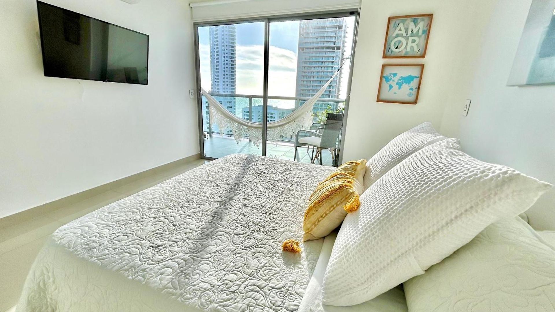By Calamari Homes - Infinitum 1602 - Bocagrande *